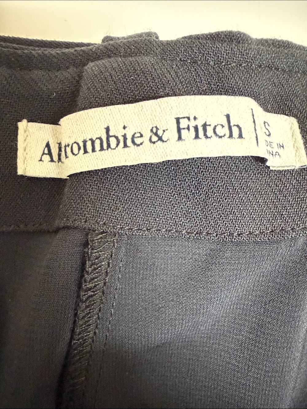 Abercrombie & Fitch Black Belted Mini Skirt - Women's - Picture 2 of 8